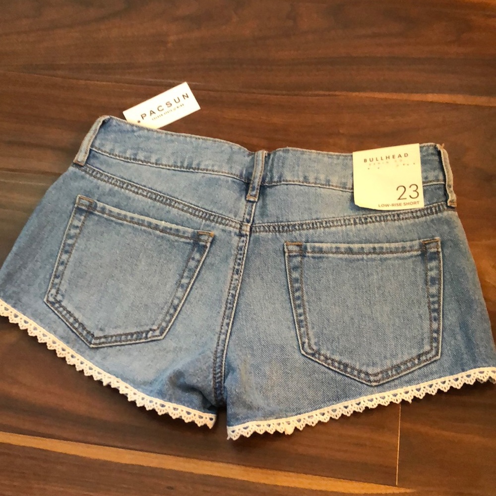 Shorts - Picture 2 of 4